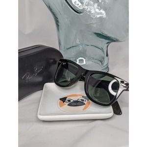 Auth. Ray-Ban Wayfarer Ease dark olive sunglasses